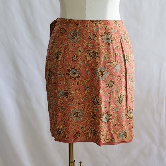 Charter Club Silk floral Mini wrap skirt size 2P - Picture 2 of 4